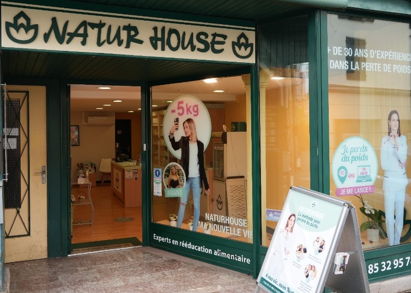 MACON - Vitrine